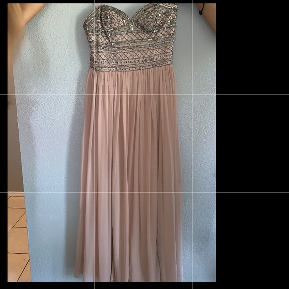 Beautiful stunning Aidan blush dress never worn - Picture 1 of 7